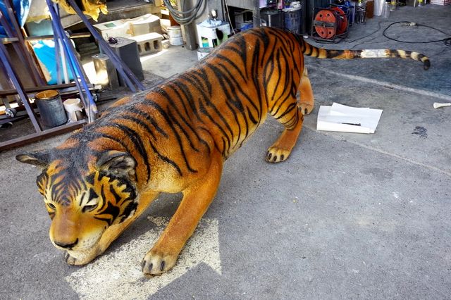 有限会社ウエストヒル 解決事例 遊園地の動物型置物 画像 3